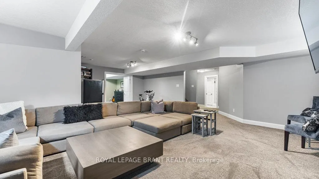 Photo 22 of 5 Edgar Place, Brant, Paris — HOMEH