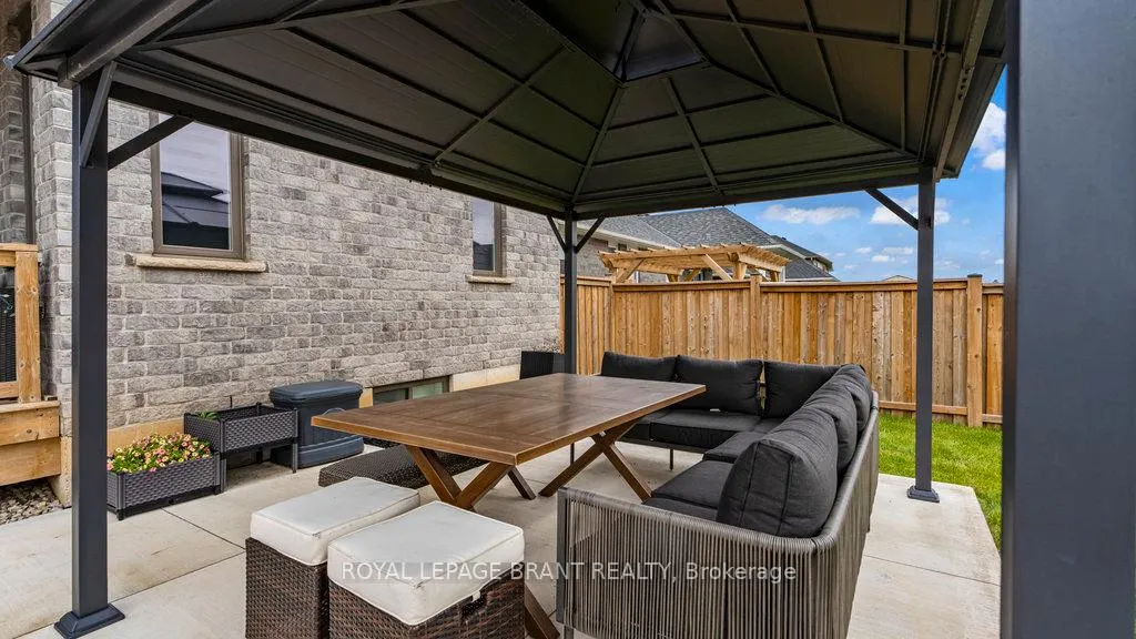 Photo 33 of 5 Edgar Place, Brant, Paris — HOMEH