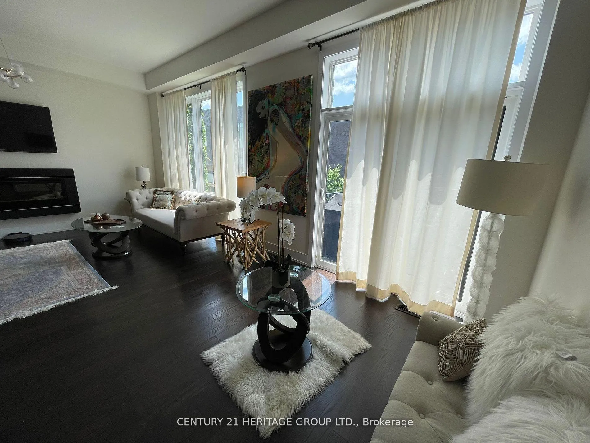 Photo 8 of 14 Cambray Road, Vaughan, Patterson — HOMEH