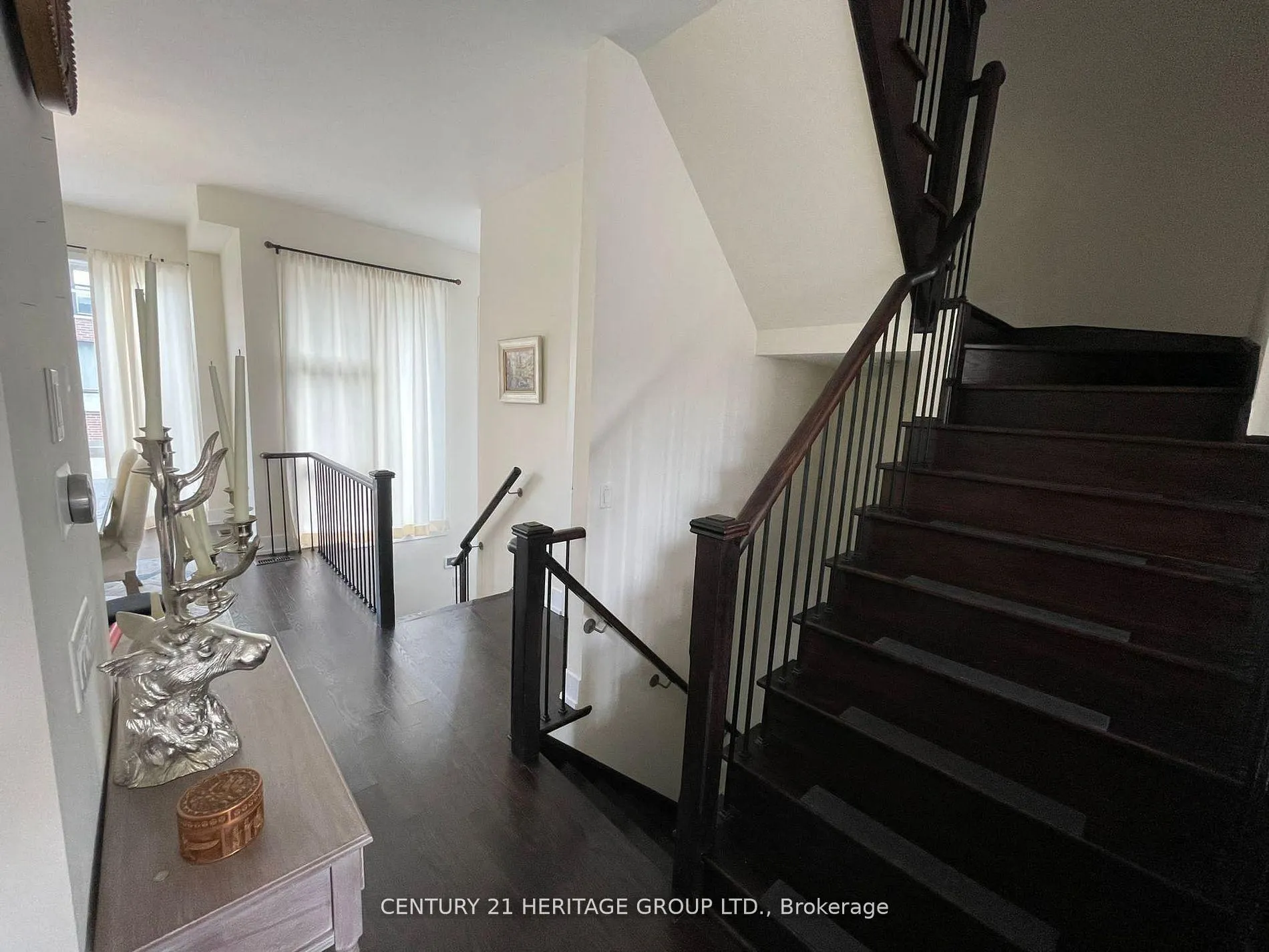 Photo 9 of 14 Cambray Road, Vaughan, Patterson — HOMEH