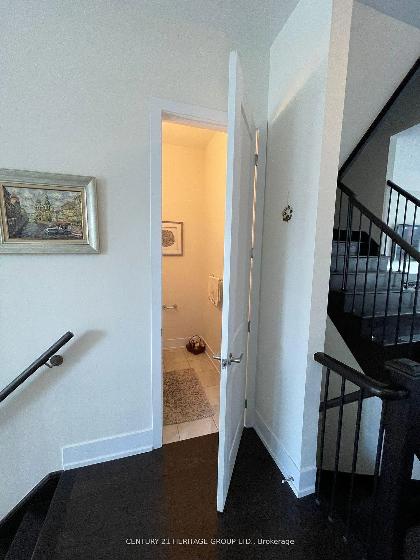 Photo 11 of 14 Cambray Road, Vaughan, Patterson — HOMEH