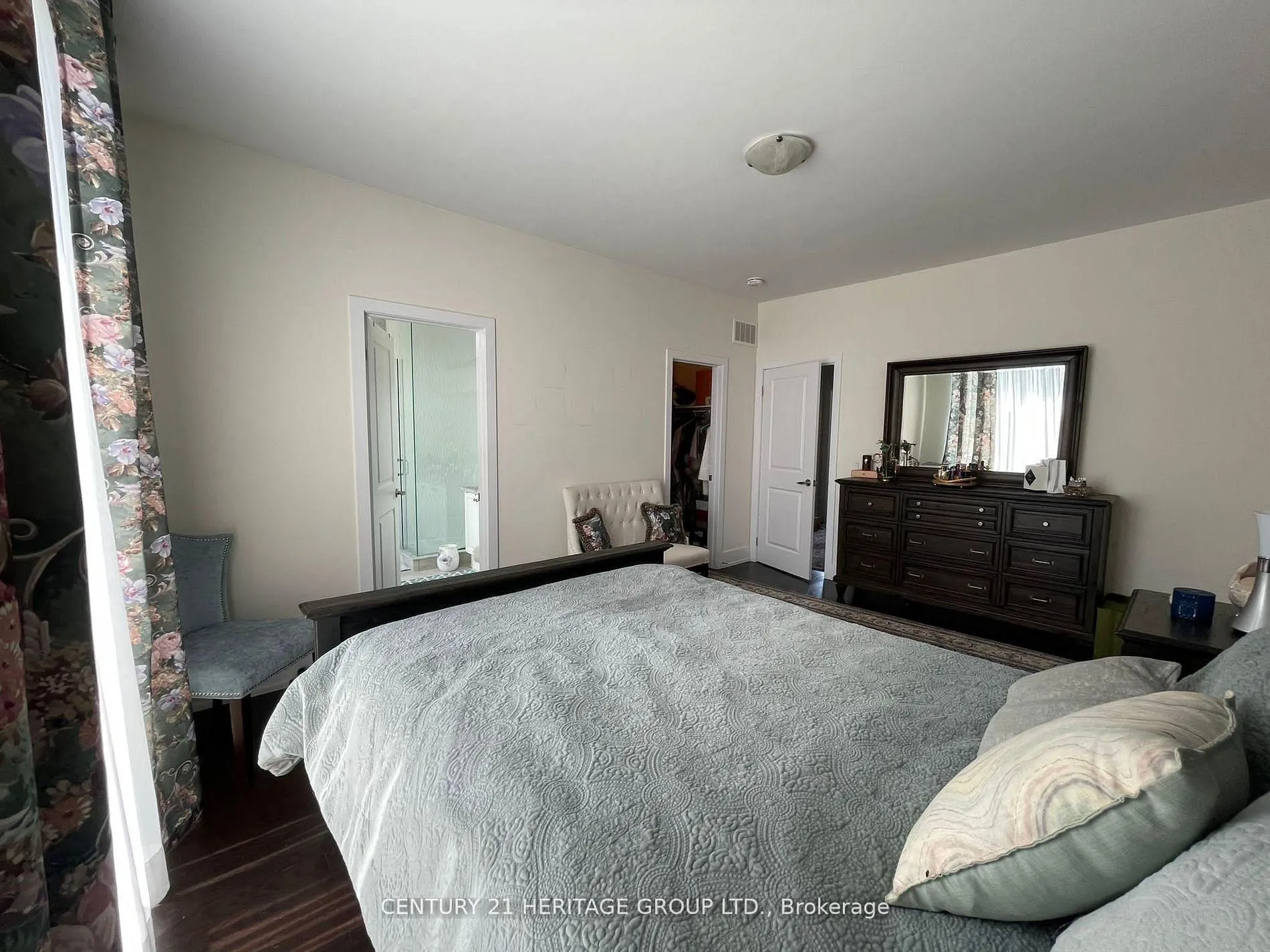 Photo 23 of 14 Cambray Road, Vaughan, Patterson — HOMEH