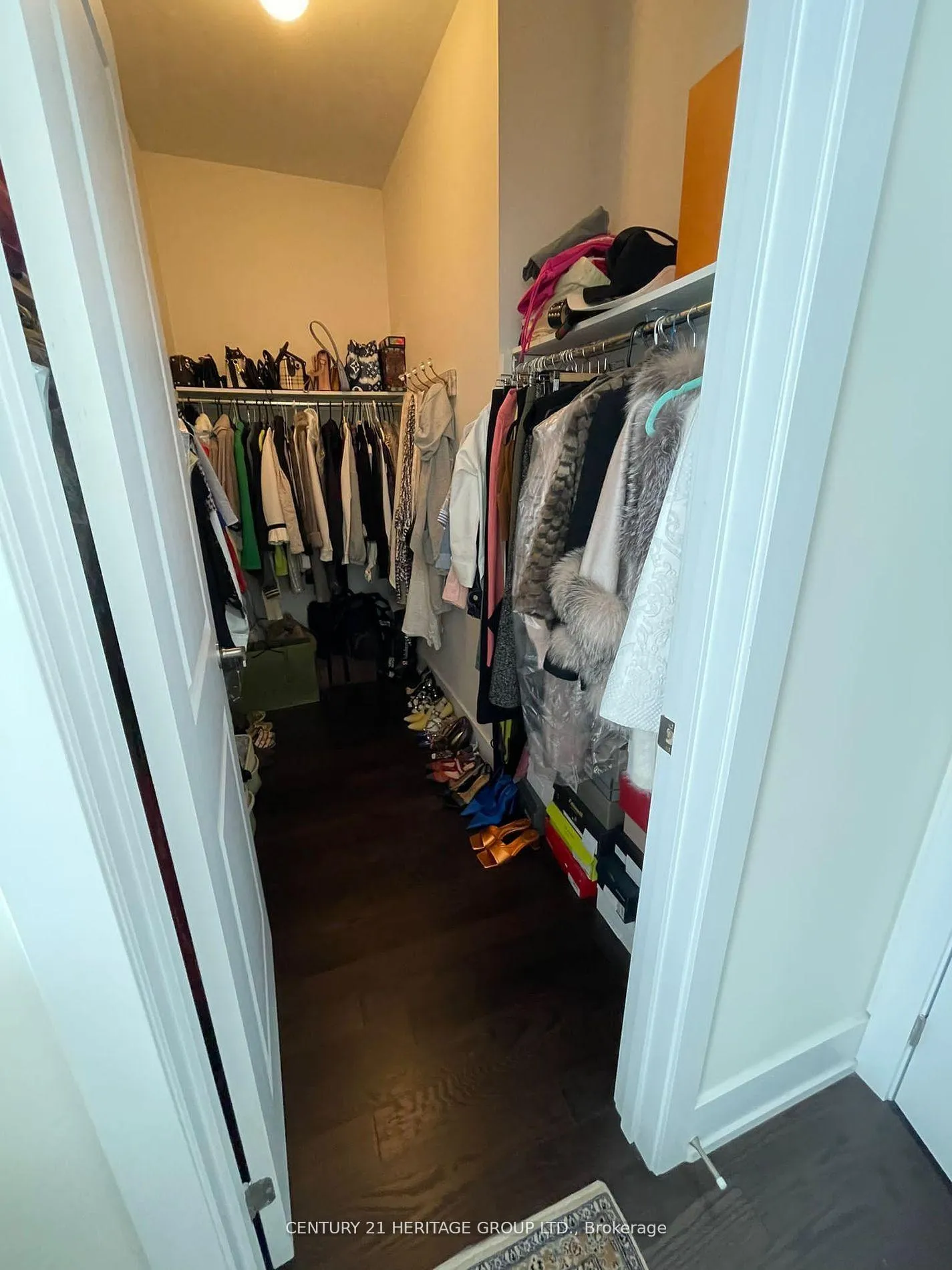 Photo 25 of 14 Cambray Road, Vaughan, Patterson — HOMEH