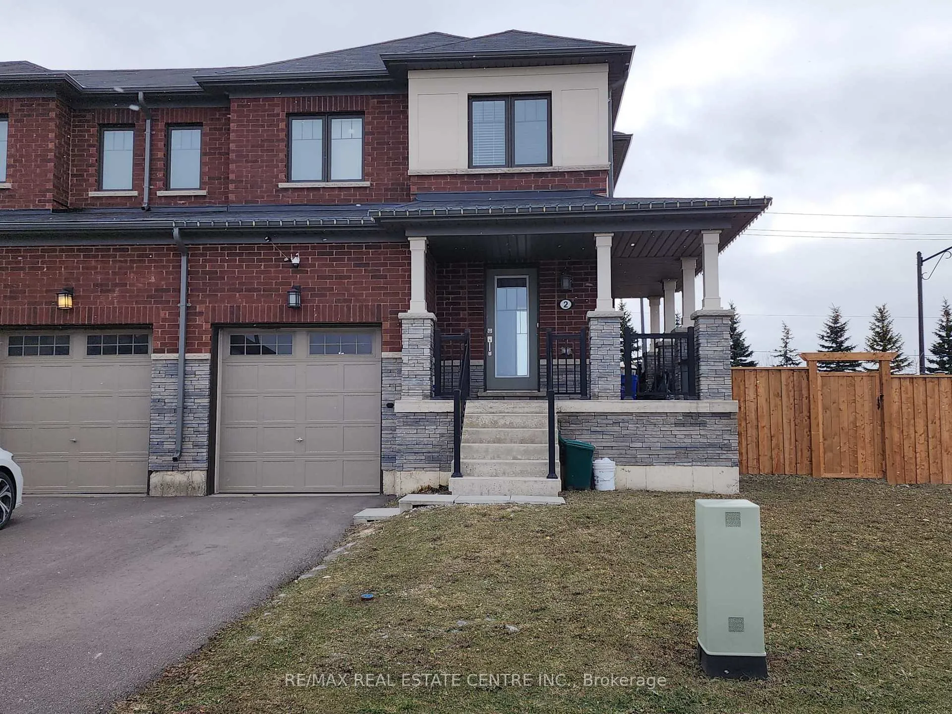 Photo 1 of 2 Utter Place, Hamilton, Stoney Creek Mountain — HOMEH