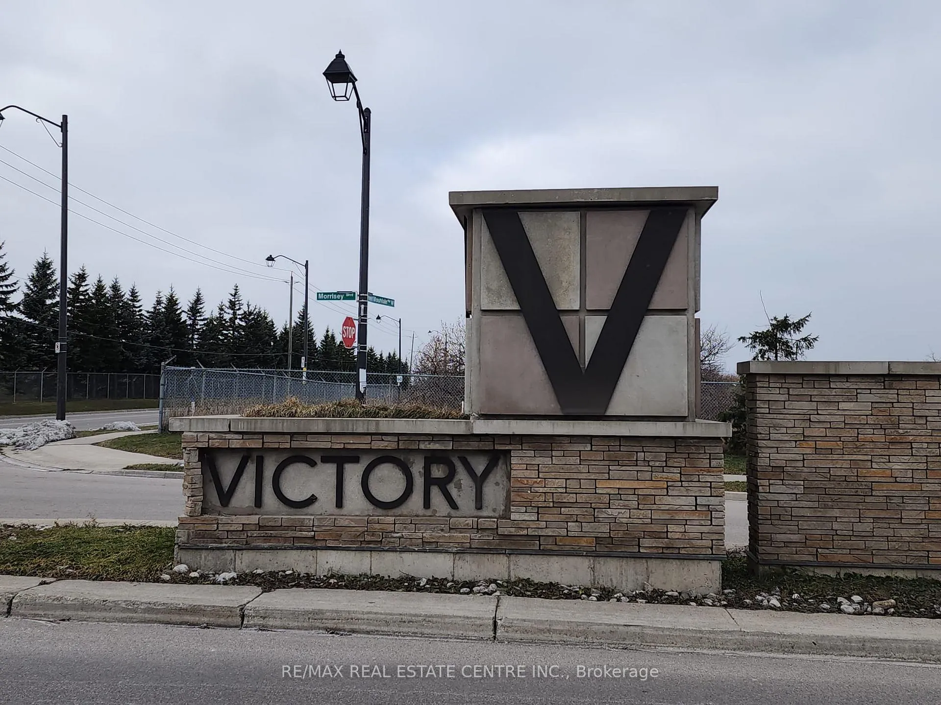 Photo 33 of 2 Utter Place, Hamilton, Stoney Creek Mountain — HOMEH