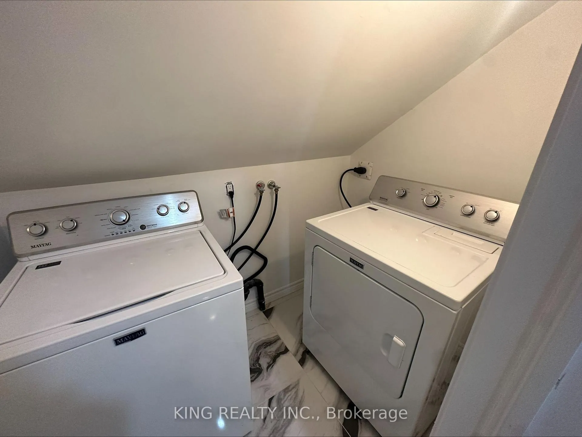 Photo 6 of Unit Main, 1243 Bruce Avenue, Windsor — HOMEH
