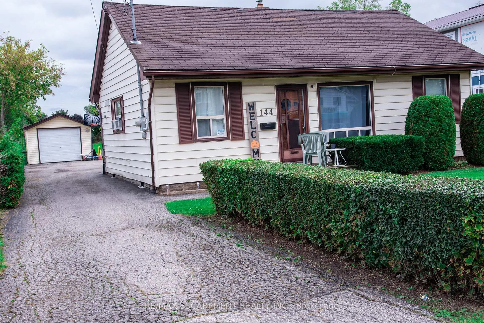 Photo 1 of 144 Green Road, Hamilton, Stoney Creek — HOMEH