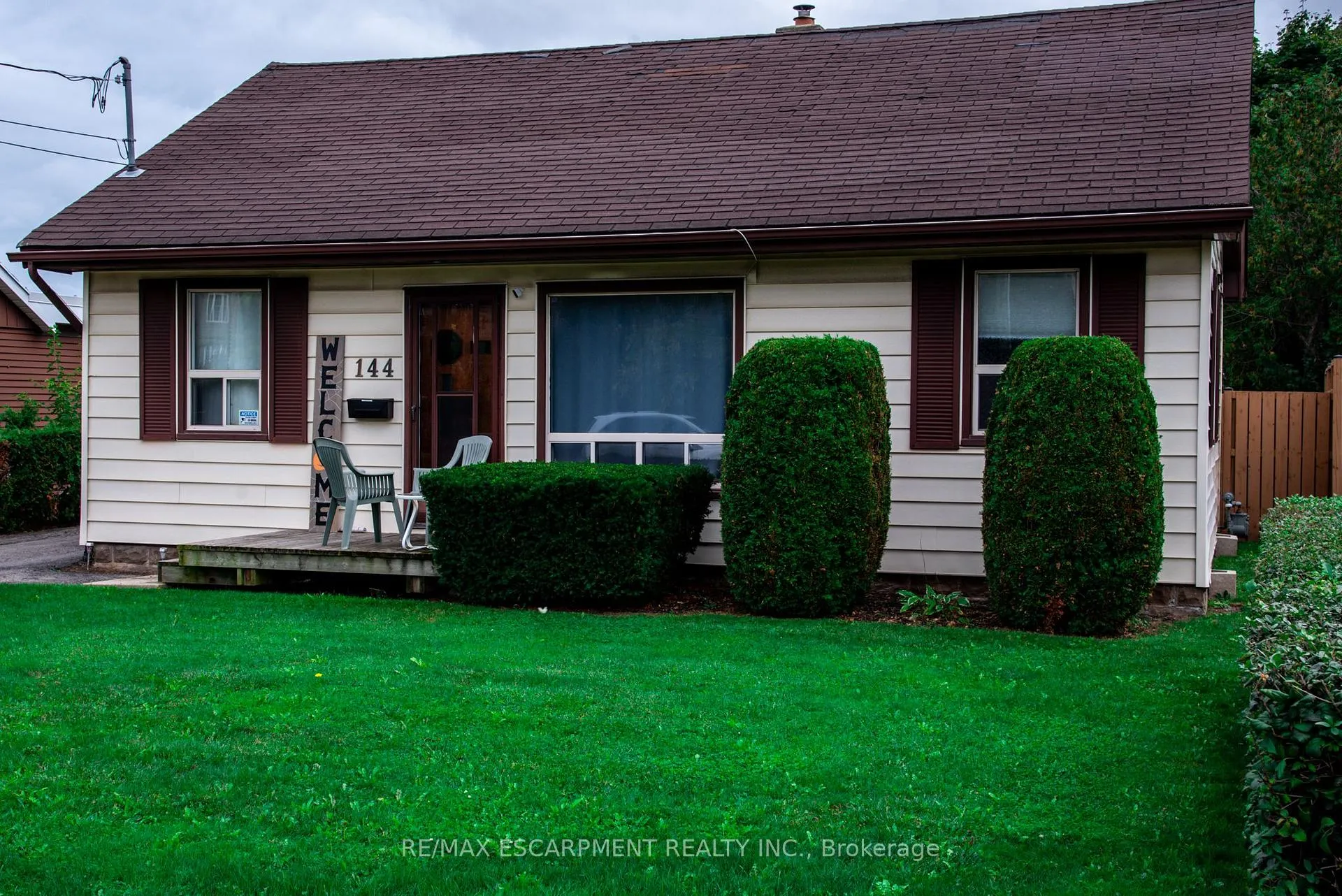 Photo 3 of 144 Green Road, Hamilton, Stoney Creek — HOMEH