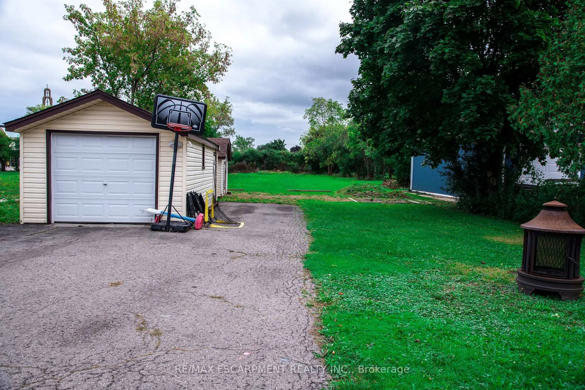 Photo 5 of 144 Green Road, Hamilton, Stoney Creek — HOMEH