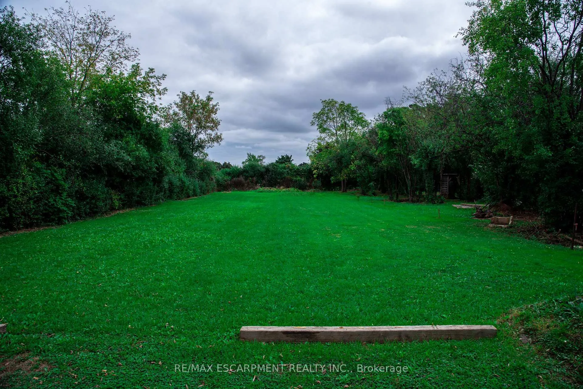 Photo 7 of 144 Green Road, Hamilton, Stoney Creek — HOMEH
