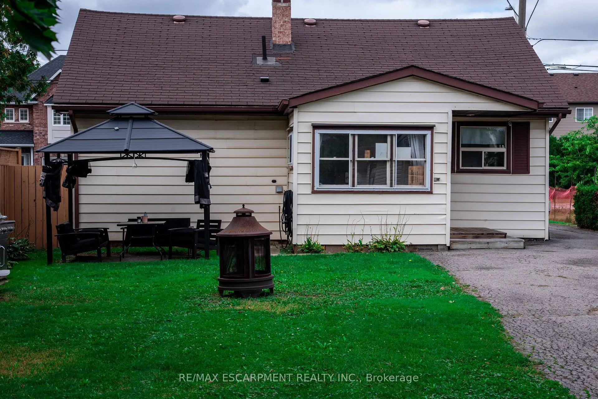 Photo 8 of 144 Green Road, Hamilton, Stoney Creek — HOMEH