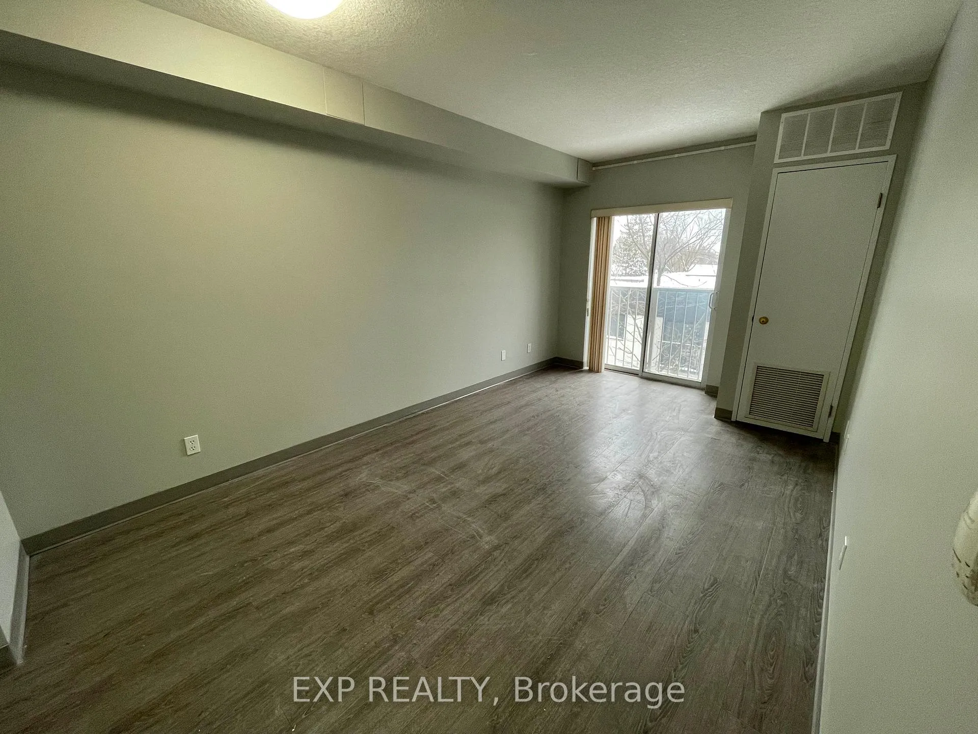 Photo 2 of Unit 403, 593 Strasburg Road, Kitchener — HOMEH