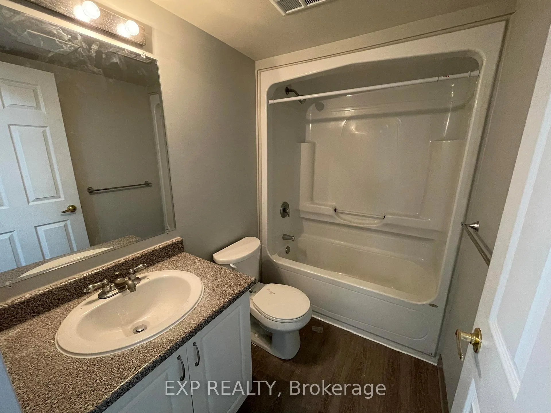 Photo 7 of Unit 403, 593 Strasburg Road, Kitchener — HOMEH