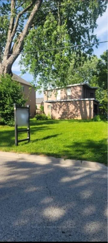 Photo of 1867 Spruce Hill Road