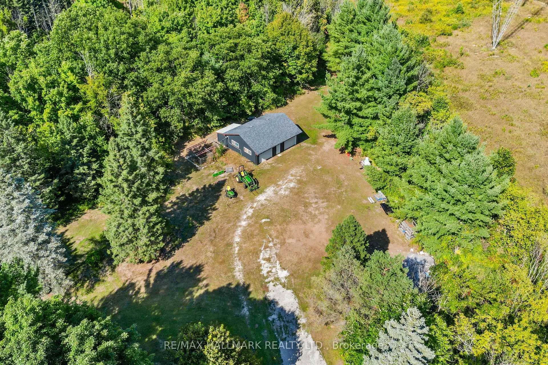 Photo 4 of 2422 Snow Valley Road, Springwater, Snow Valley — HOMEH