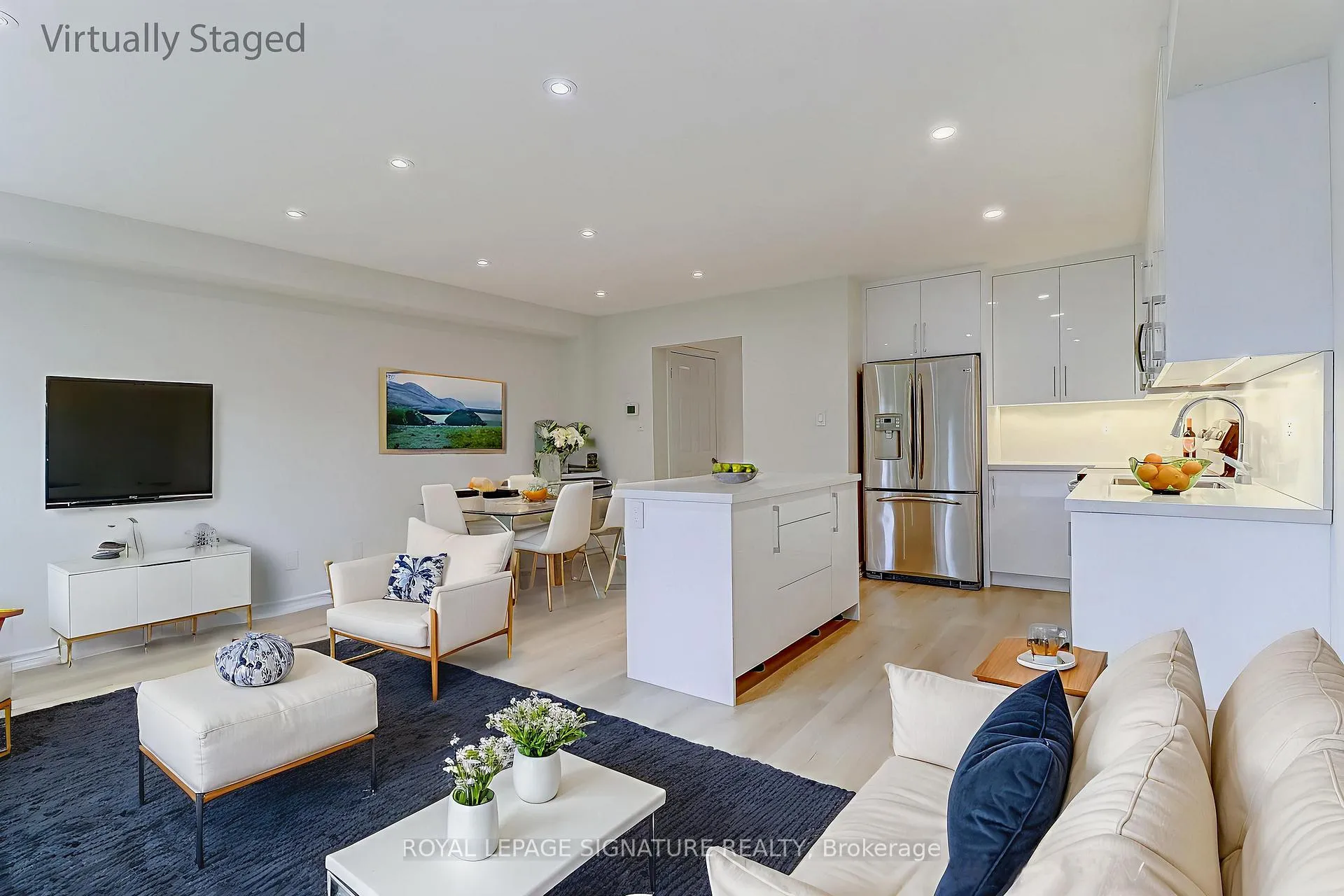 Photo 8 of 135 Kelso Crescent, Vaughan, Maple — HOMEH