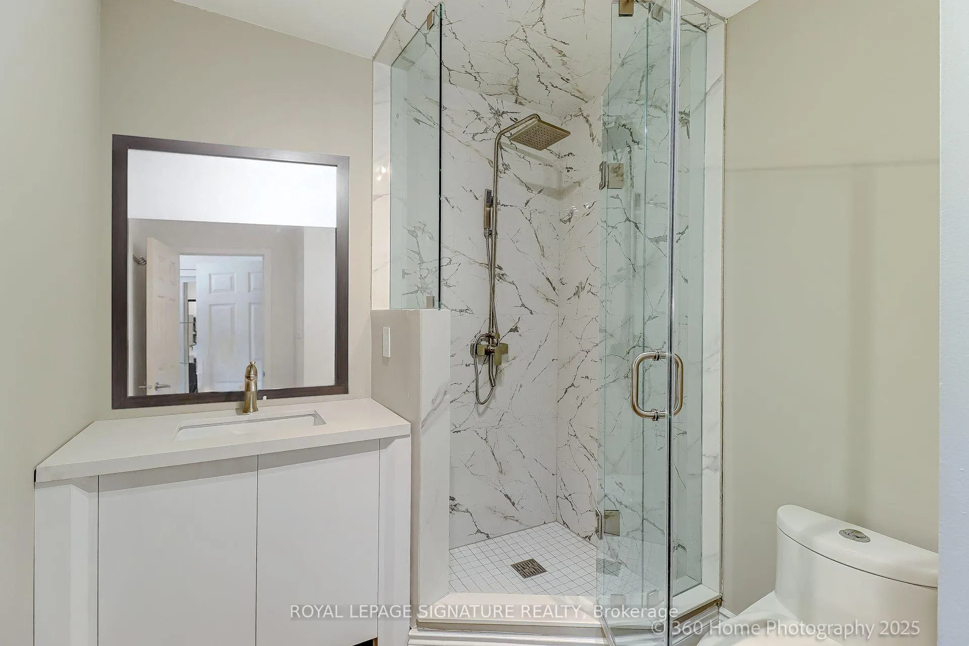 Photo 23 of 135 Kelso Crescent, Vaughan, Maple — HOMEH