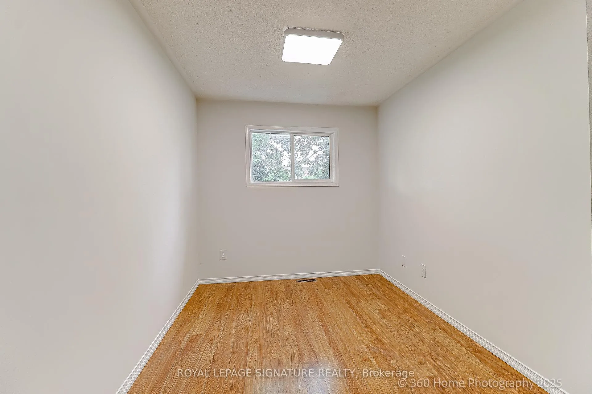 Photo 24 of 135 Kelso Crescent, Vaughan, Maple — HOMEH