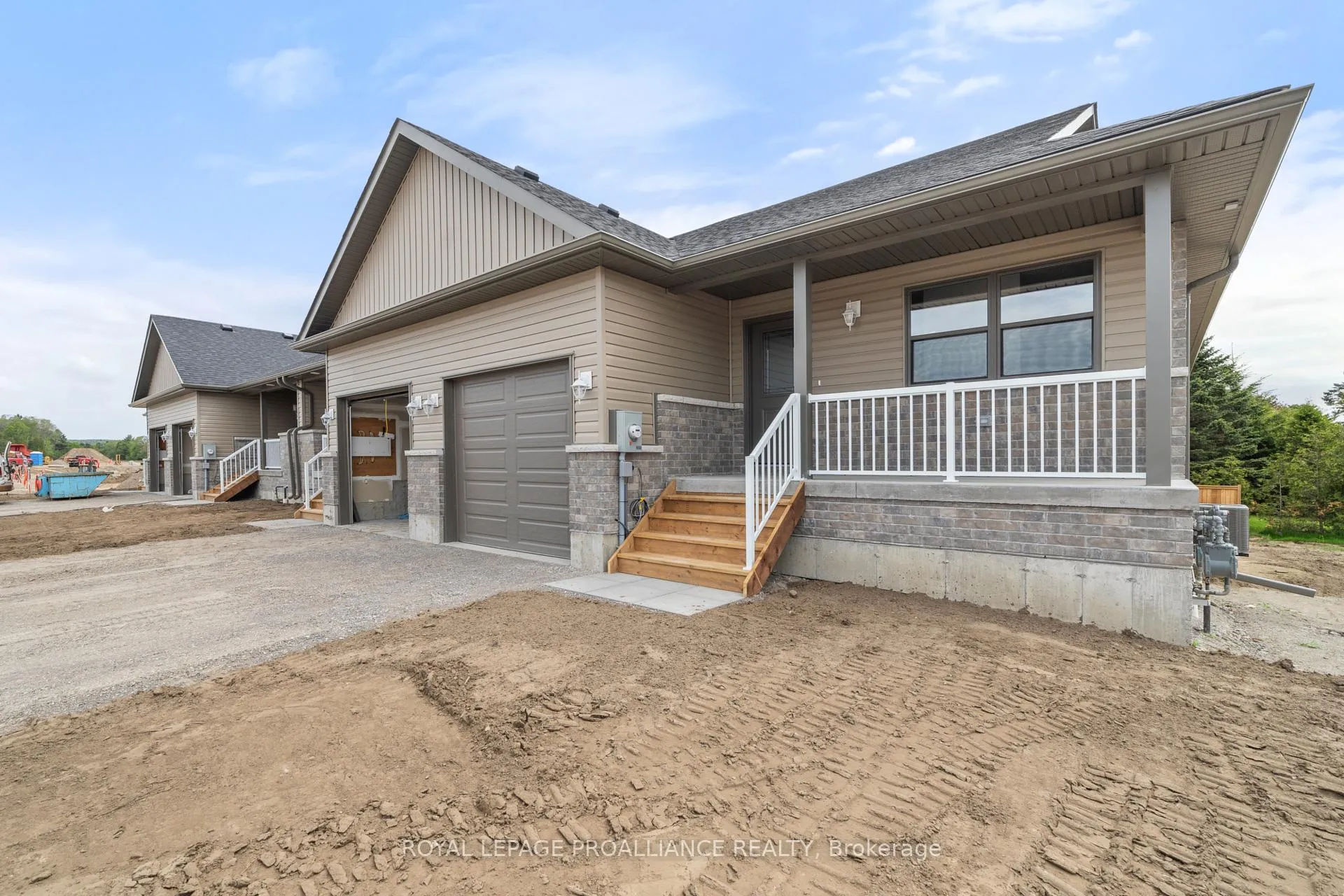 Photo 2 of 11 Clayton John Avenue, Prince Edward County, Sophiasburg Ward — HOMEH