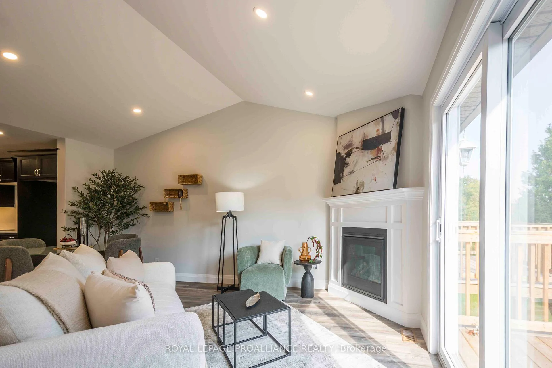 Photo 12 of 11 Clayton John Avenue, Prince Edward County, Sophiasburg Ward — HOMEH
