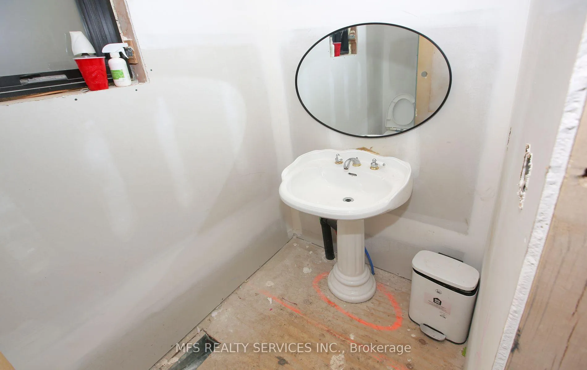Photo 12 of 203 Glencairn Avenue, Toronto, Lawrence Park South — HOMEH