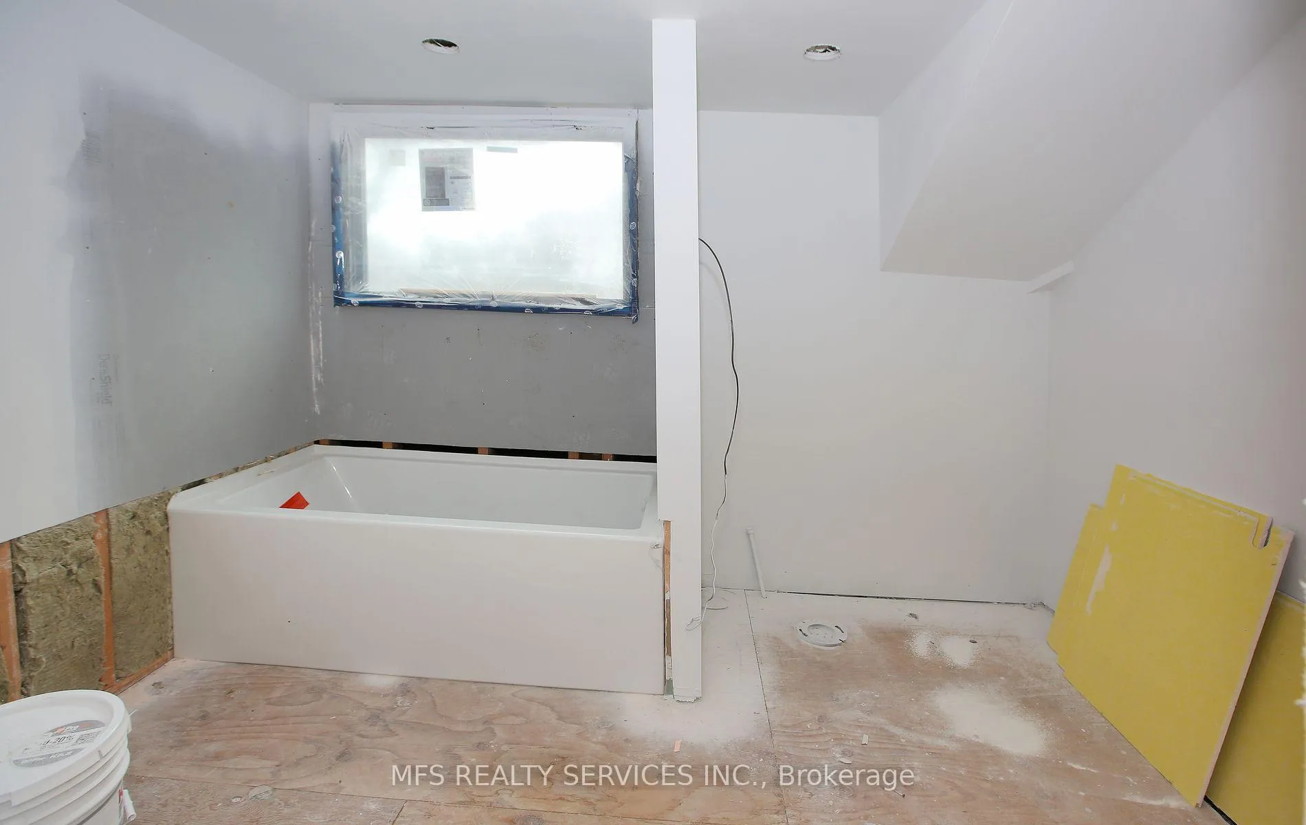 Photo 20 of 203 Glencairn Avenue, Toronto, Lawrence Park South — HOMEH