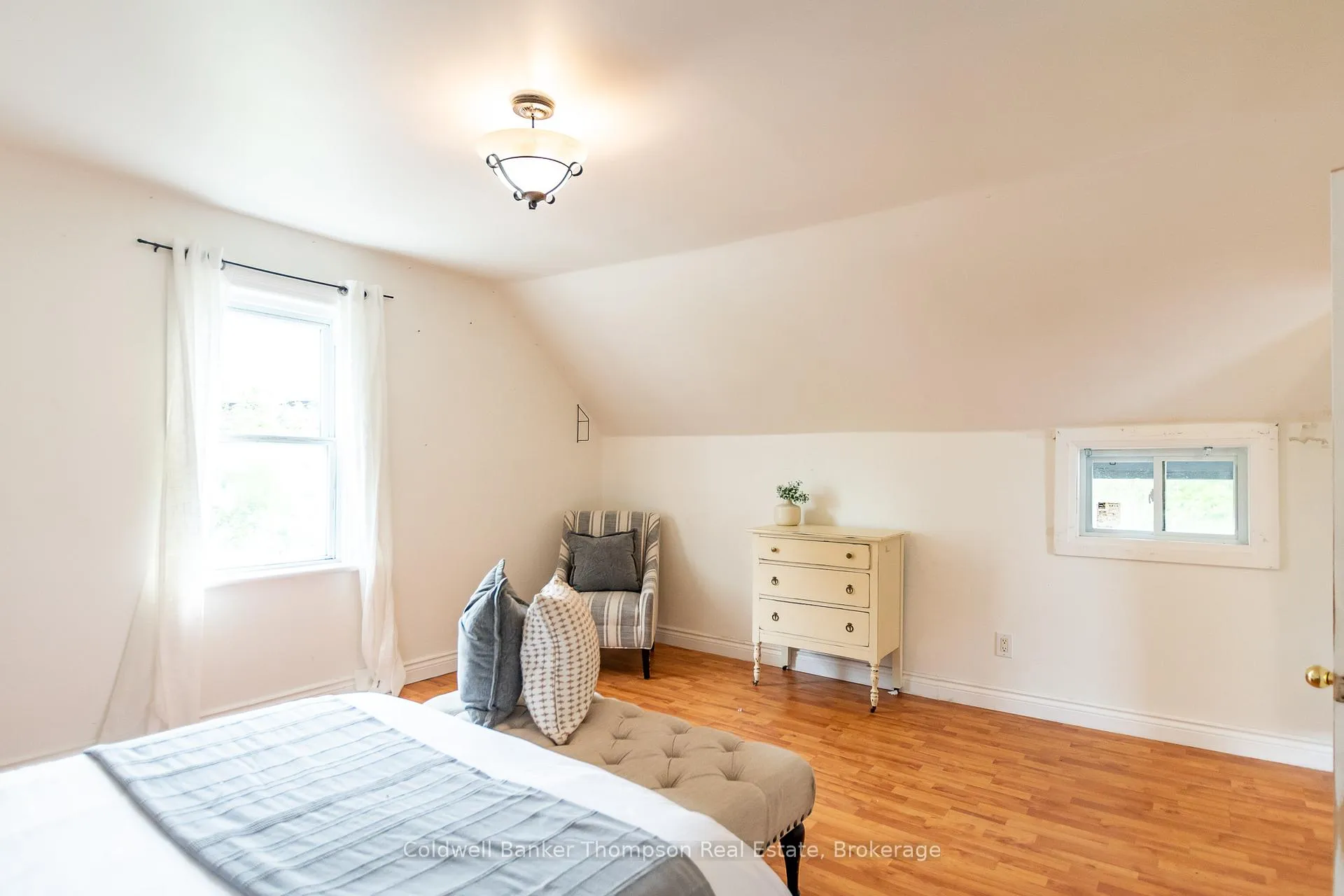 Photo 14 of 112 Ryerson Crescent, Burk's Falls — HOMEH