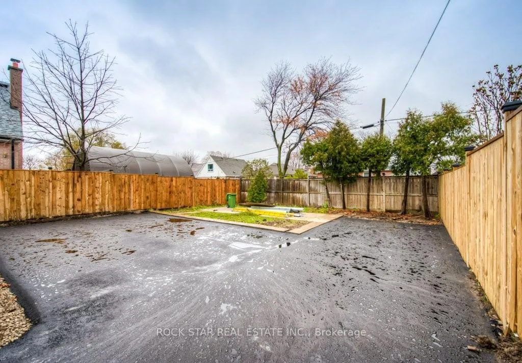 Photo 16 of Unit Main, 649 Upper Sherman Avenue, Hamilton, Macassa — HOMEH