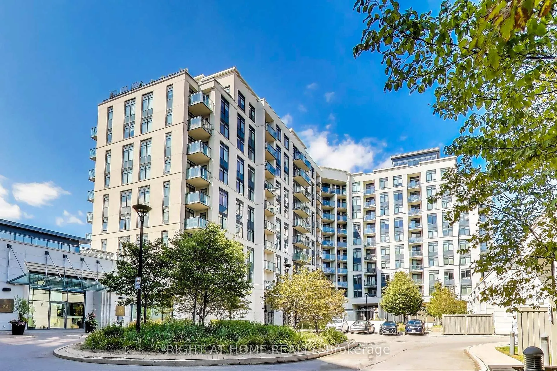 Photo 1 of Unit 317, 12 Woodstream Boulevard, Vaughan, Vaughan Grove — HOMEH