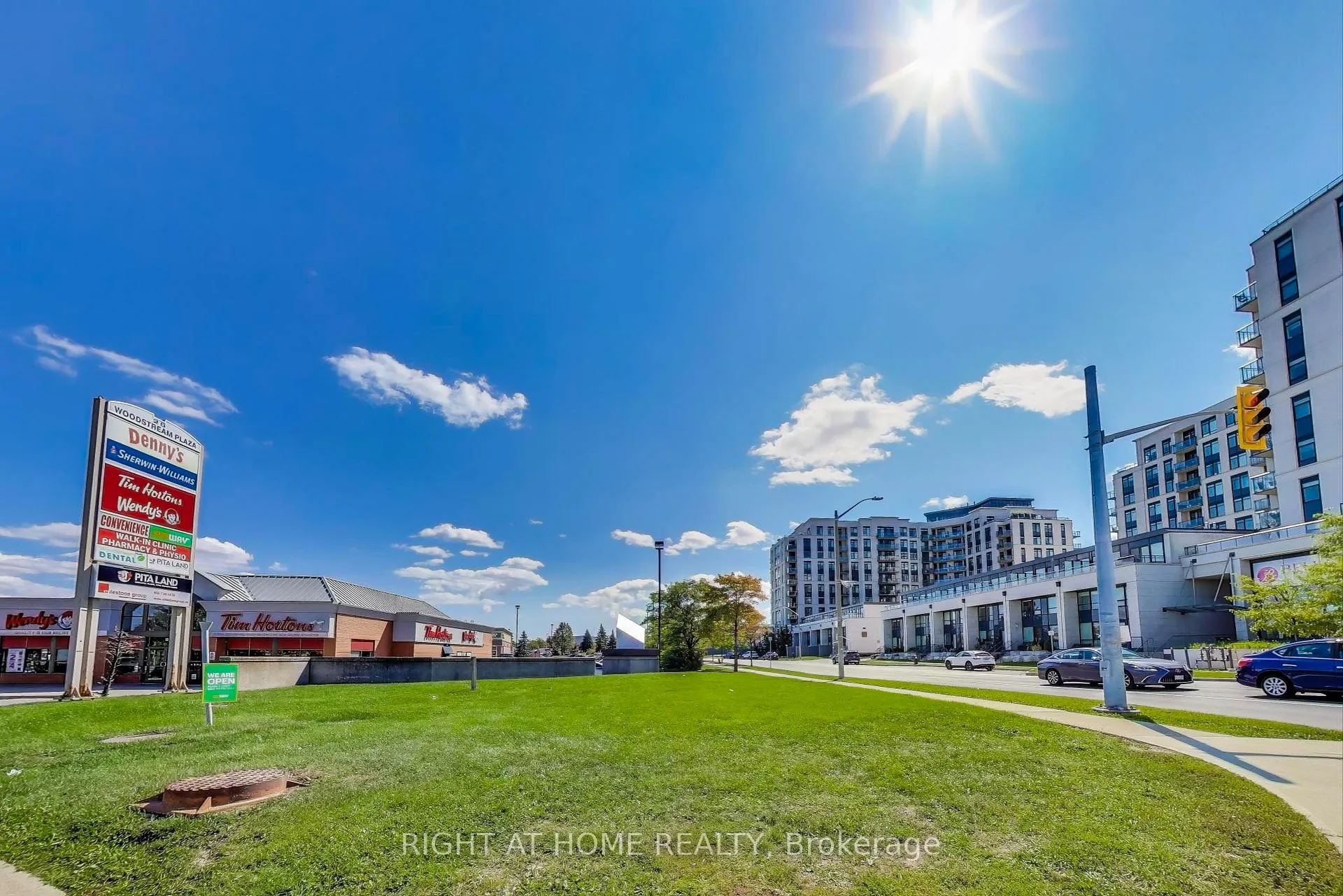 Photo 2 of Unit 317, 12 Woodstream Boulevard, Vaughan, Vaughan Grove — HOMEH