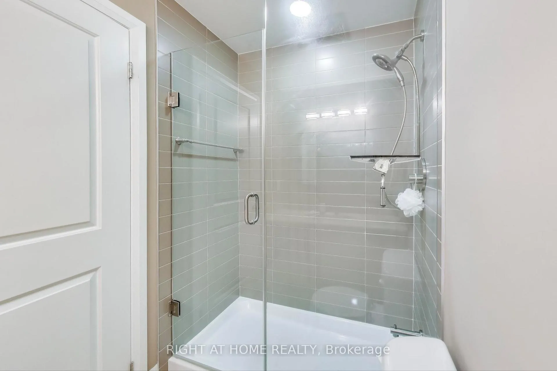 Photo 12 of Unit 317, 12 Woodstream Boulevard, Vaughan, Vaughan Grove — HOMEH