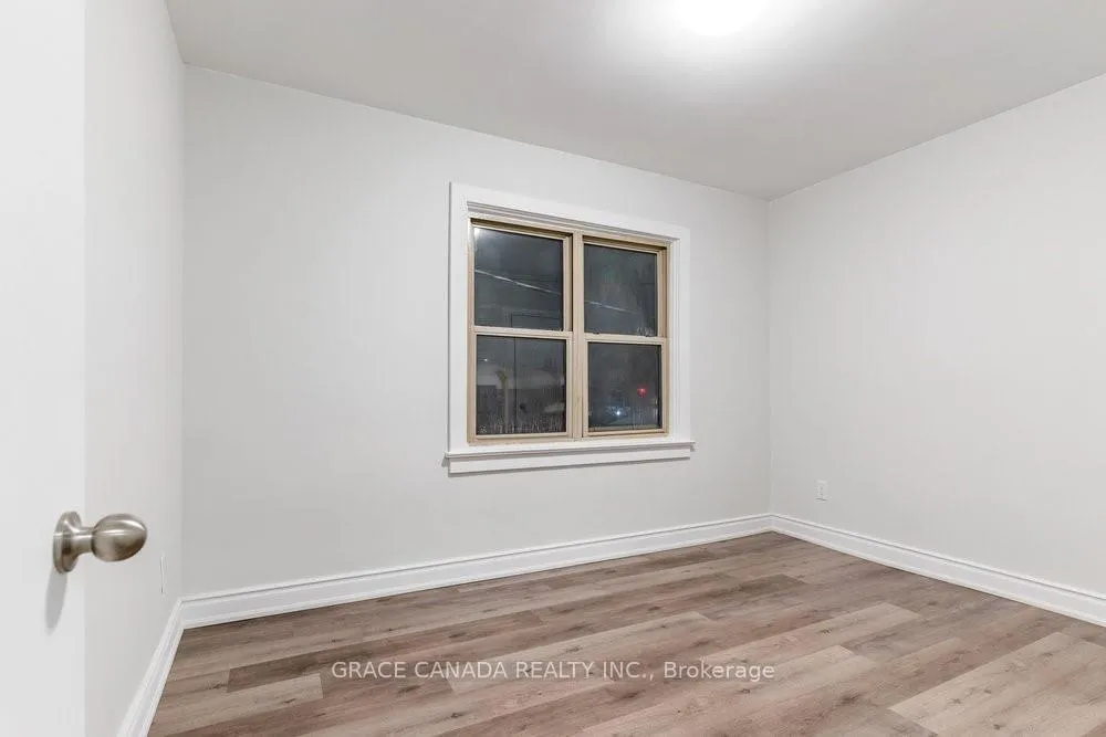 Photo 8 of Unit B, 598 Upper James Street, Hamilton, Southam — HOMEH