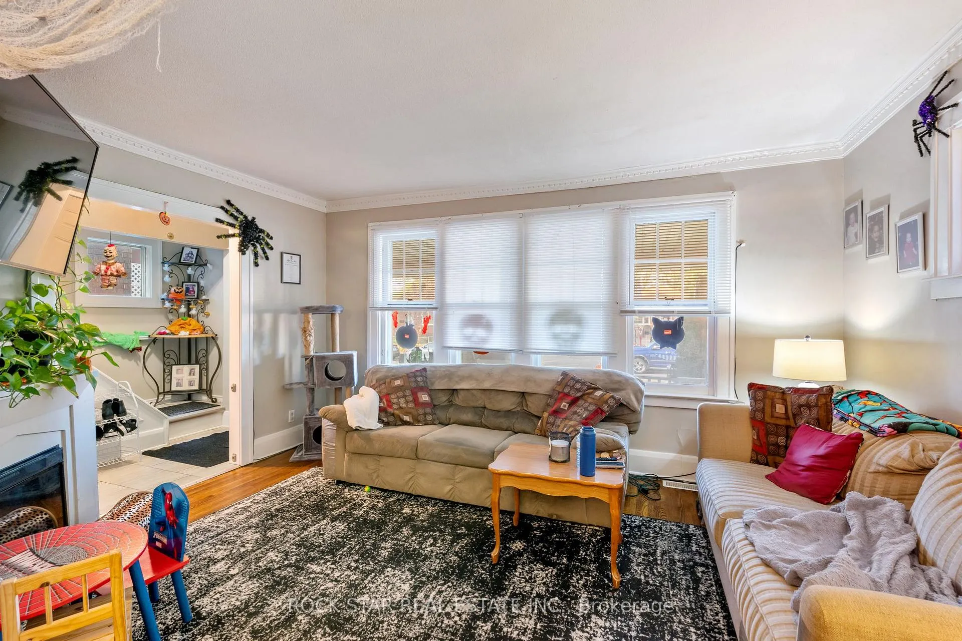 Photo 6 of 2284 Fraser Avenue, Windsor — HOMEH