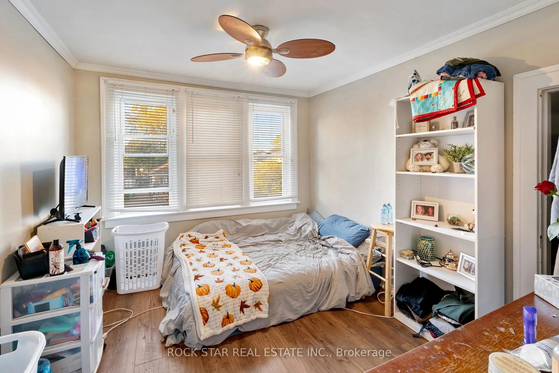 Photo 13 of 2284 Fraser Avenue, Windsor — HOMEH