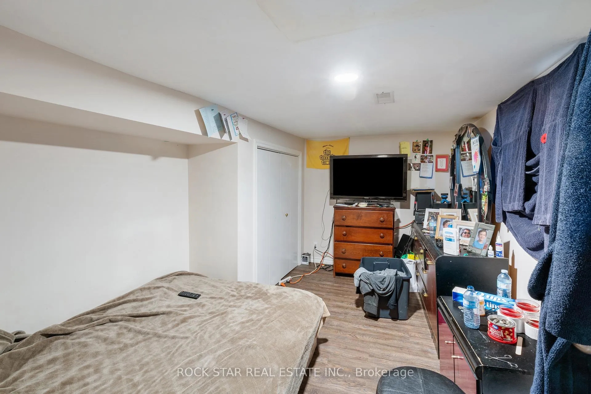 Photo 16 of 2284 Fraser Avenue, Windsor — HOMEH