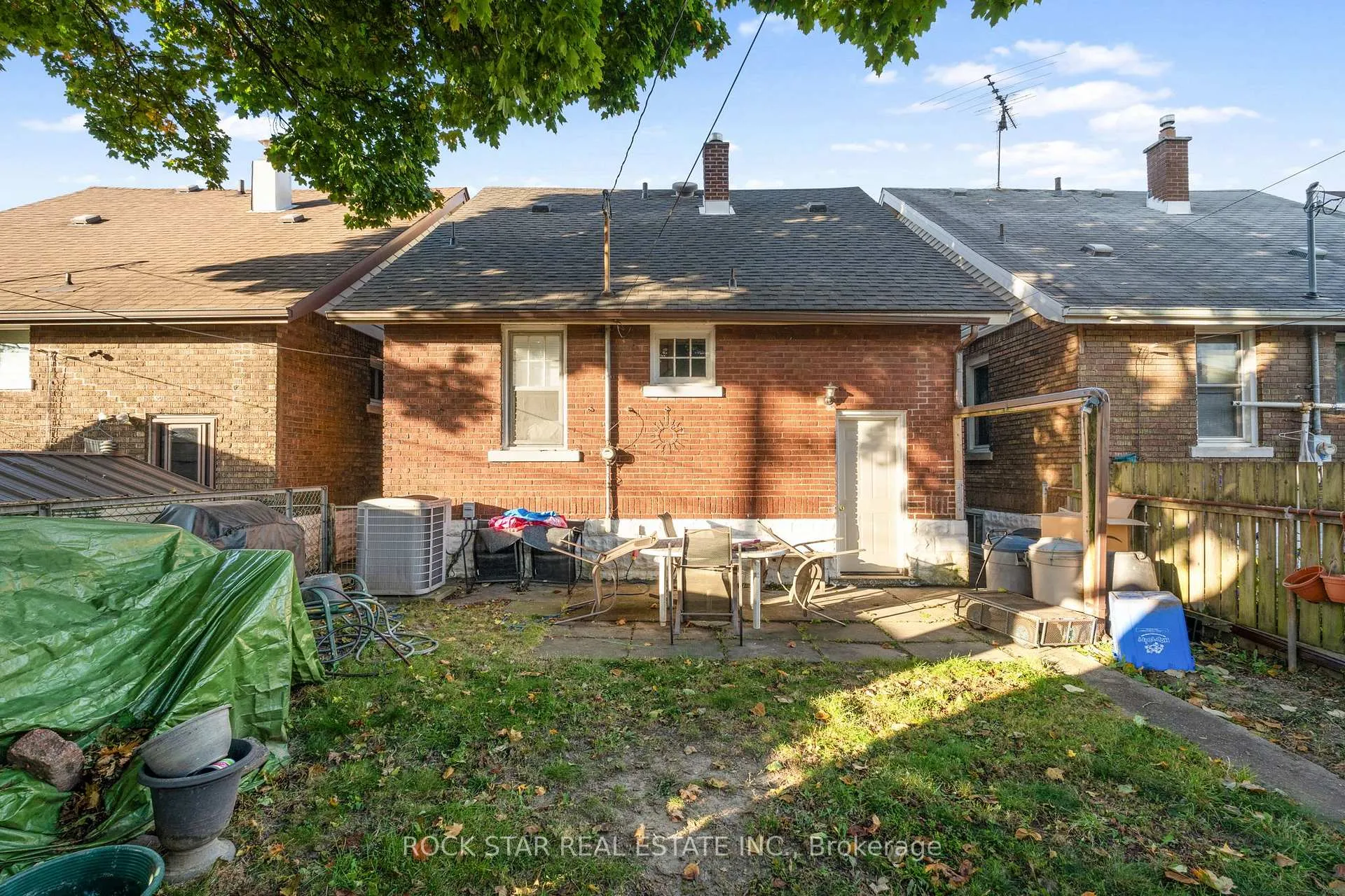 Photo 21 of 2284 Fraser Avenue, Windsor — HOMEH