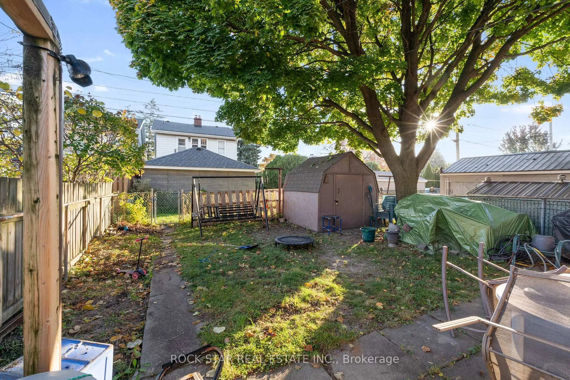 Photo 22 of 2284 Fraser Avenue, Windsor — HOMEH