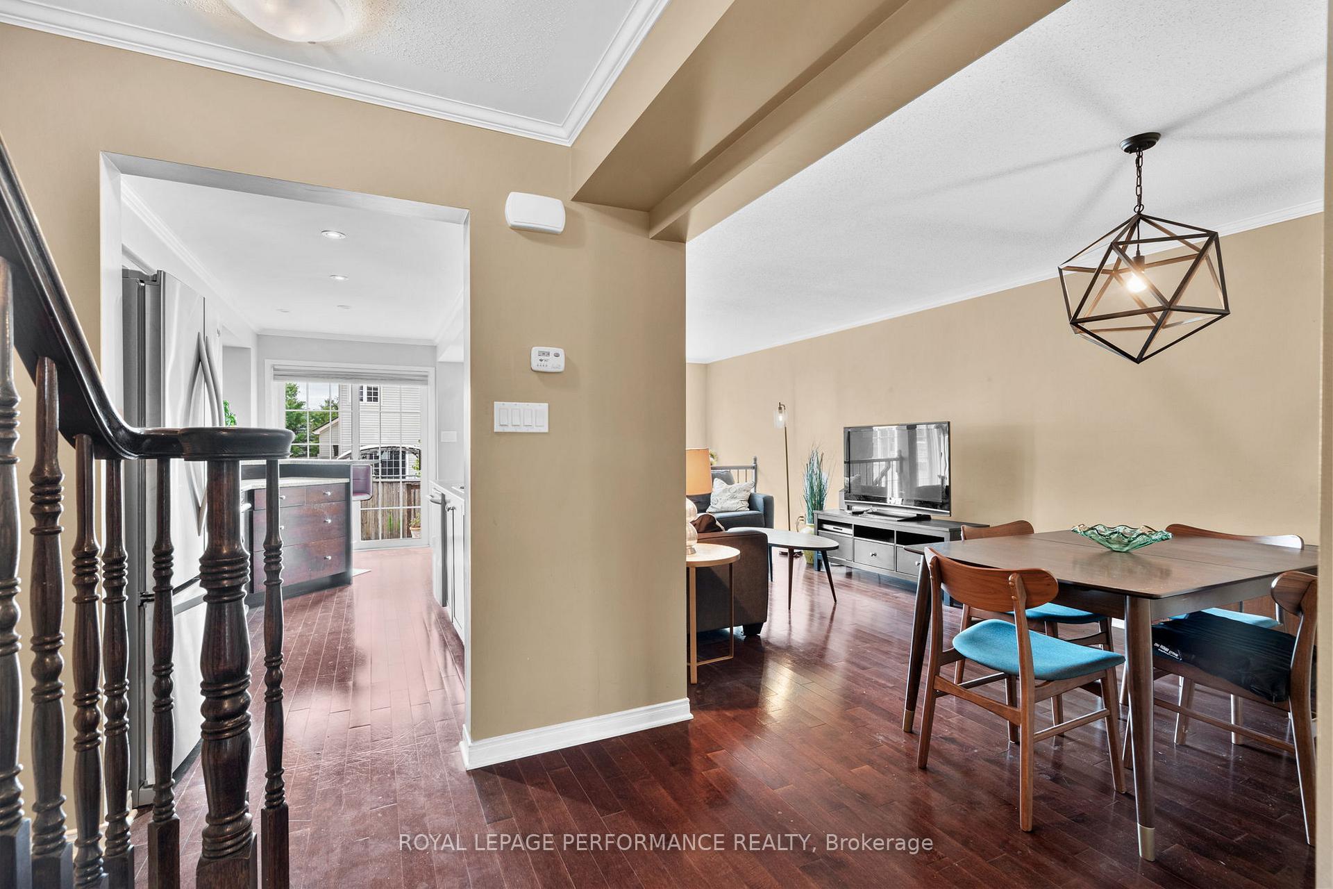 Photo 6 of 122 Osnabrook Private, Ottawa, Barrhaven - Stonebridge — HOMEH