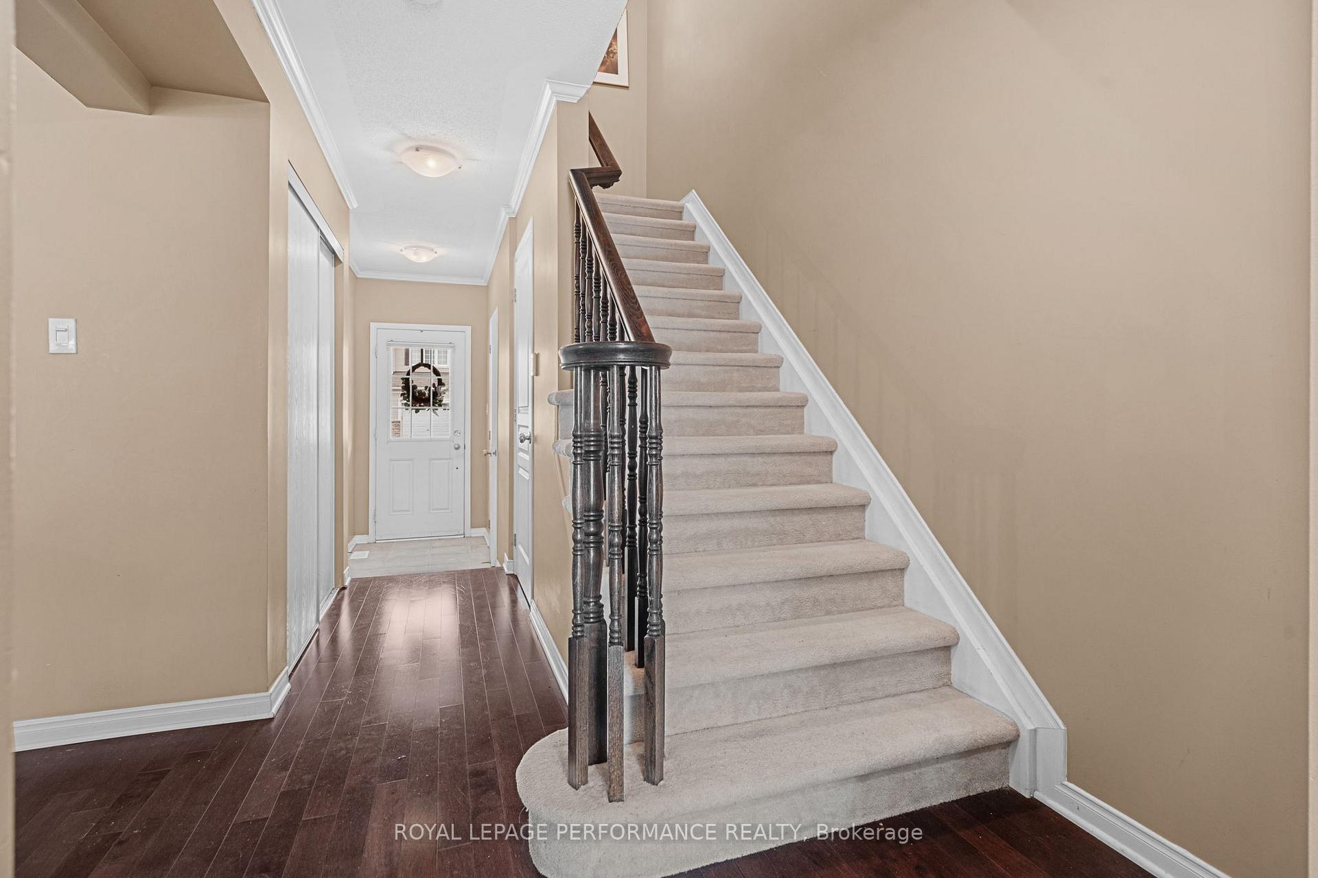Photo 17 of 122 Osnabrook Private, Ottawa, Barrhaven - Stonebridge — HOMEH