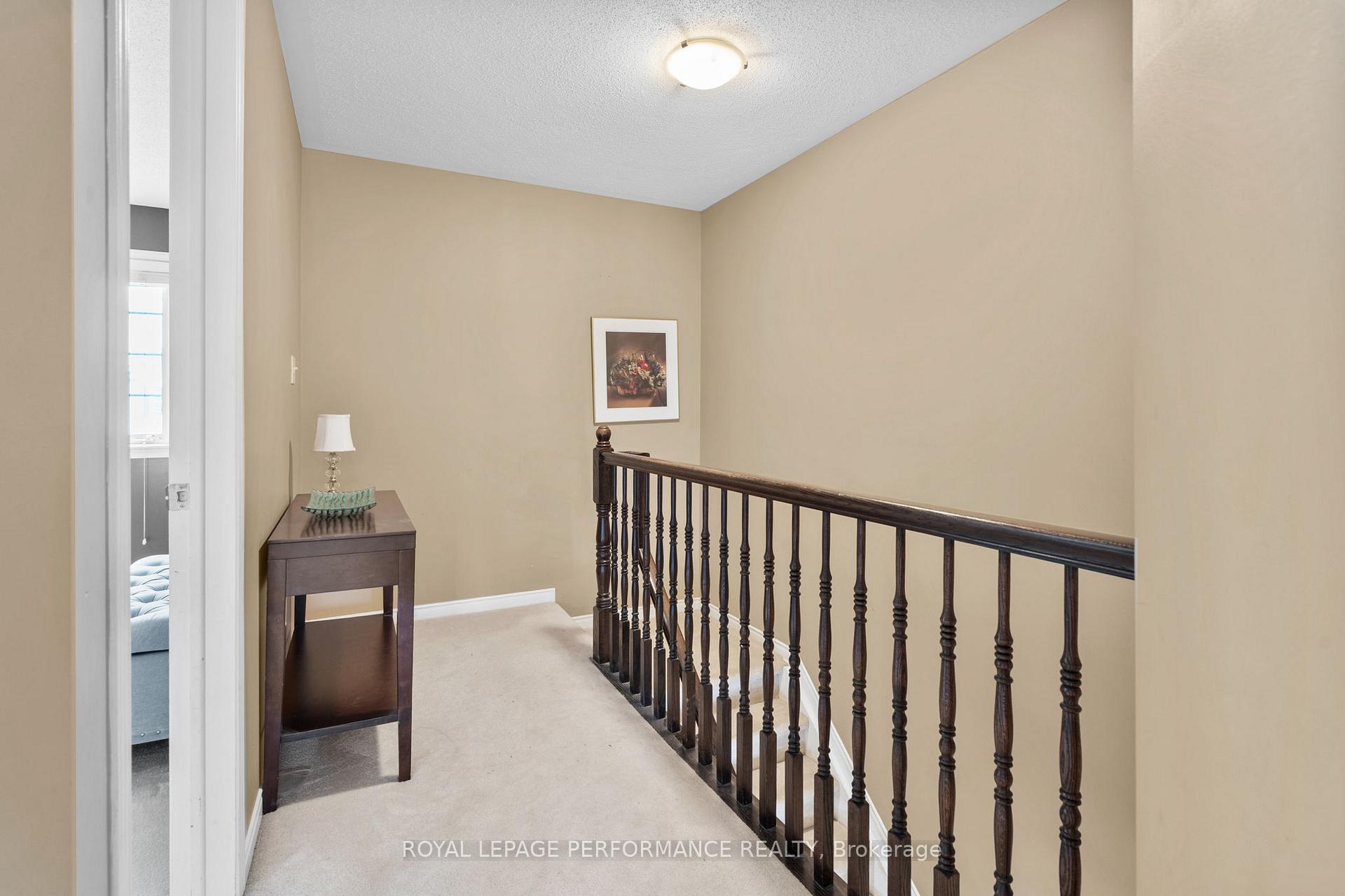 Photo 18 of 122 Osnabrook Private, Ottawa, Barrhaven - Stonebridge — HOMEH