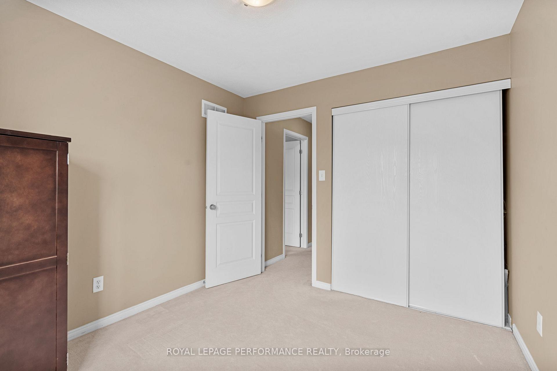 Photo 26 of 122 Osnabrook Private, Ottawa, Barrhaven - Stonebridge — HOMEH