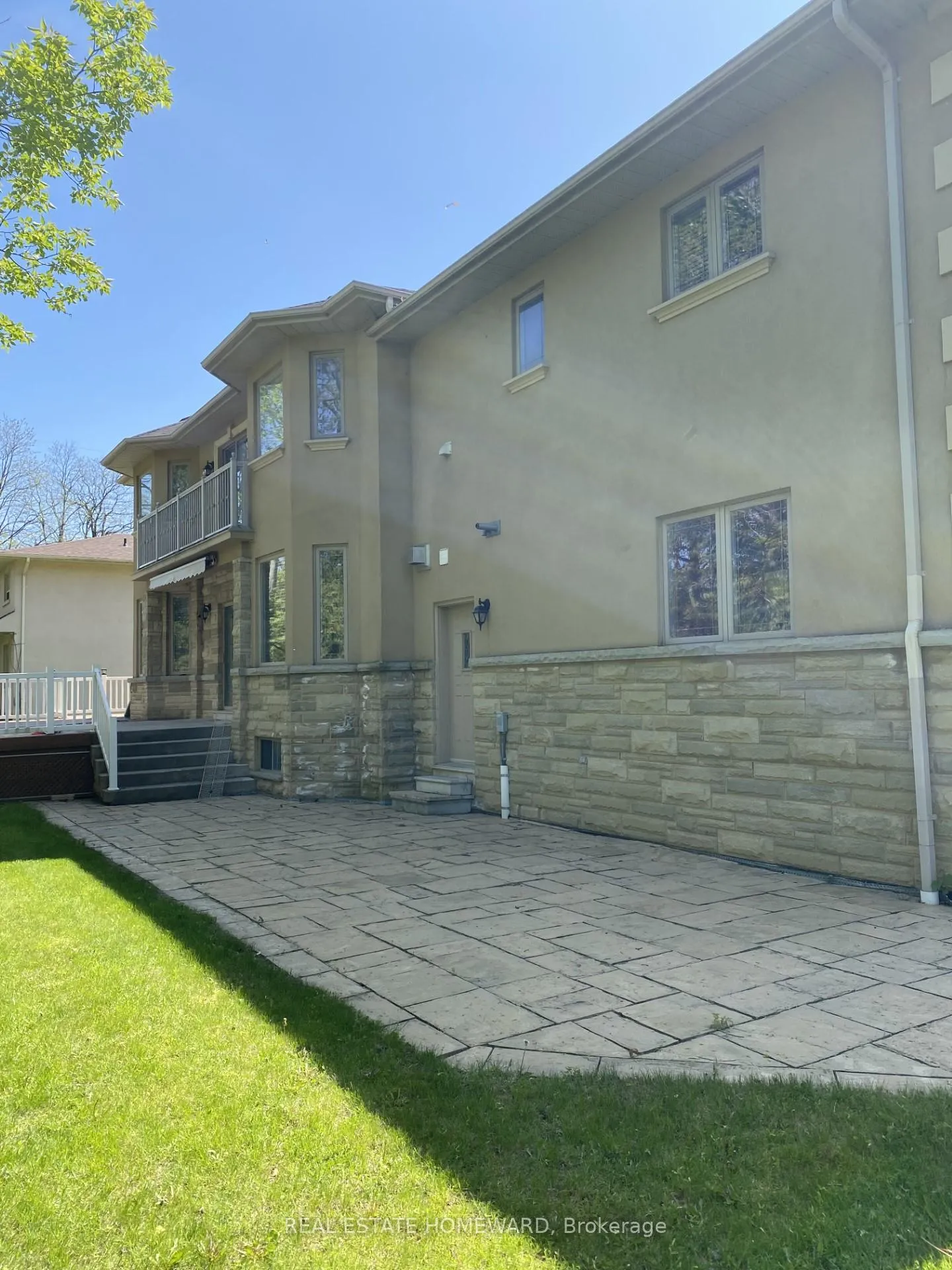 Photo 3 of 7400 Islington Avenue, Vaughan, East Woodbridge — HOMEH
