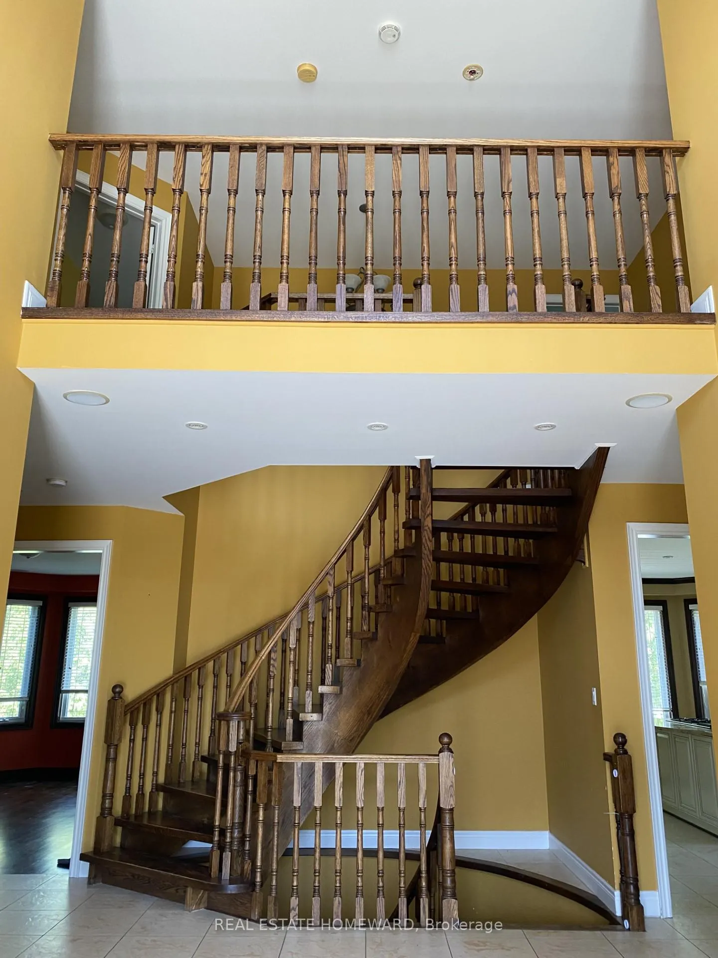 Photo 5 of 7400 Islington Avenue, Vaughan, East Woodbridge — HOMEH