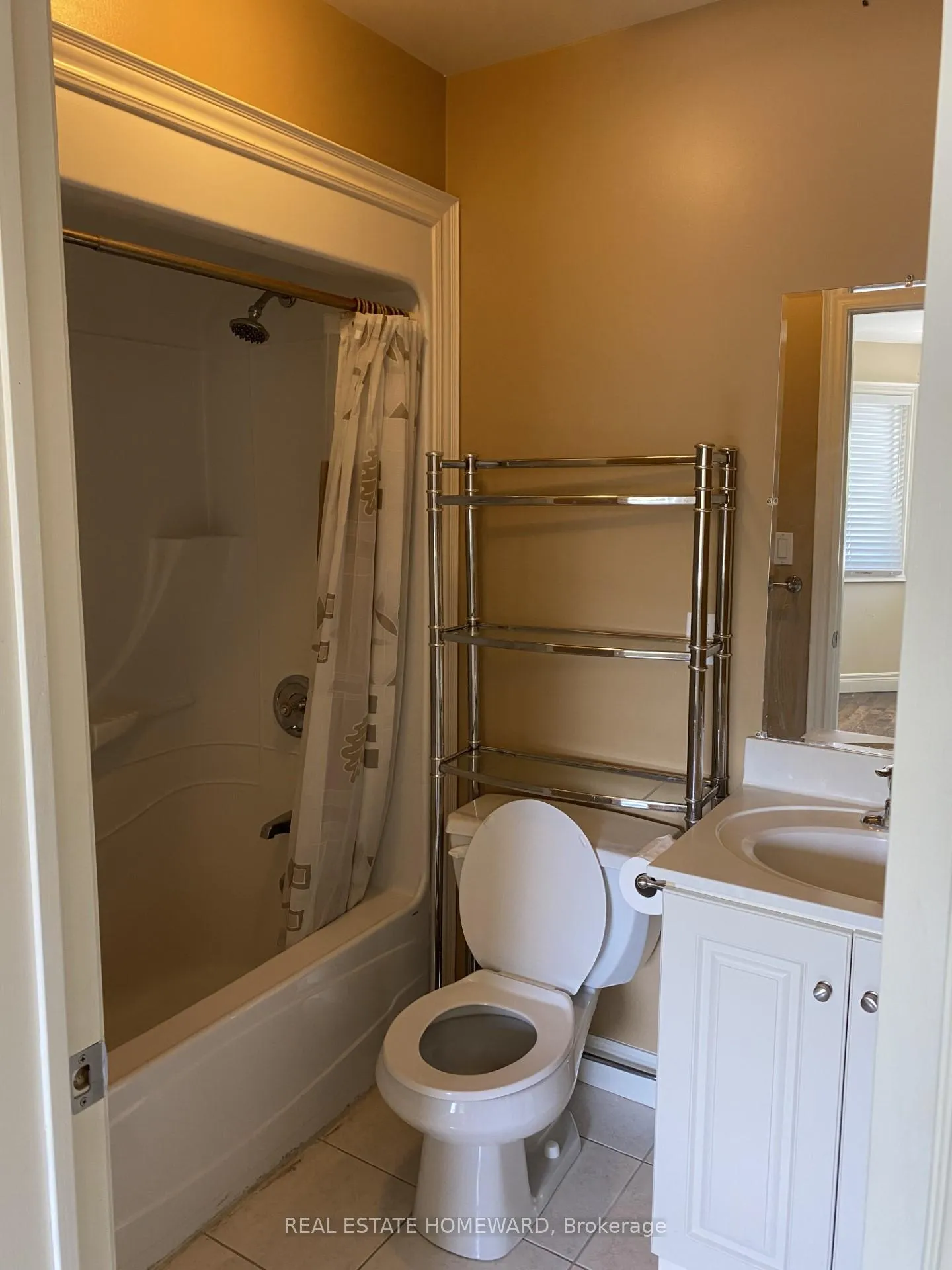 Photo 16 of 7400 Islington Avenue, Vaughan, East Woodbridge — HOMEH
