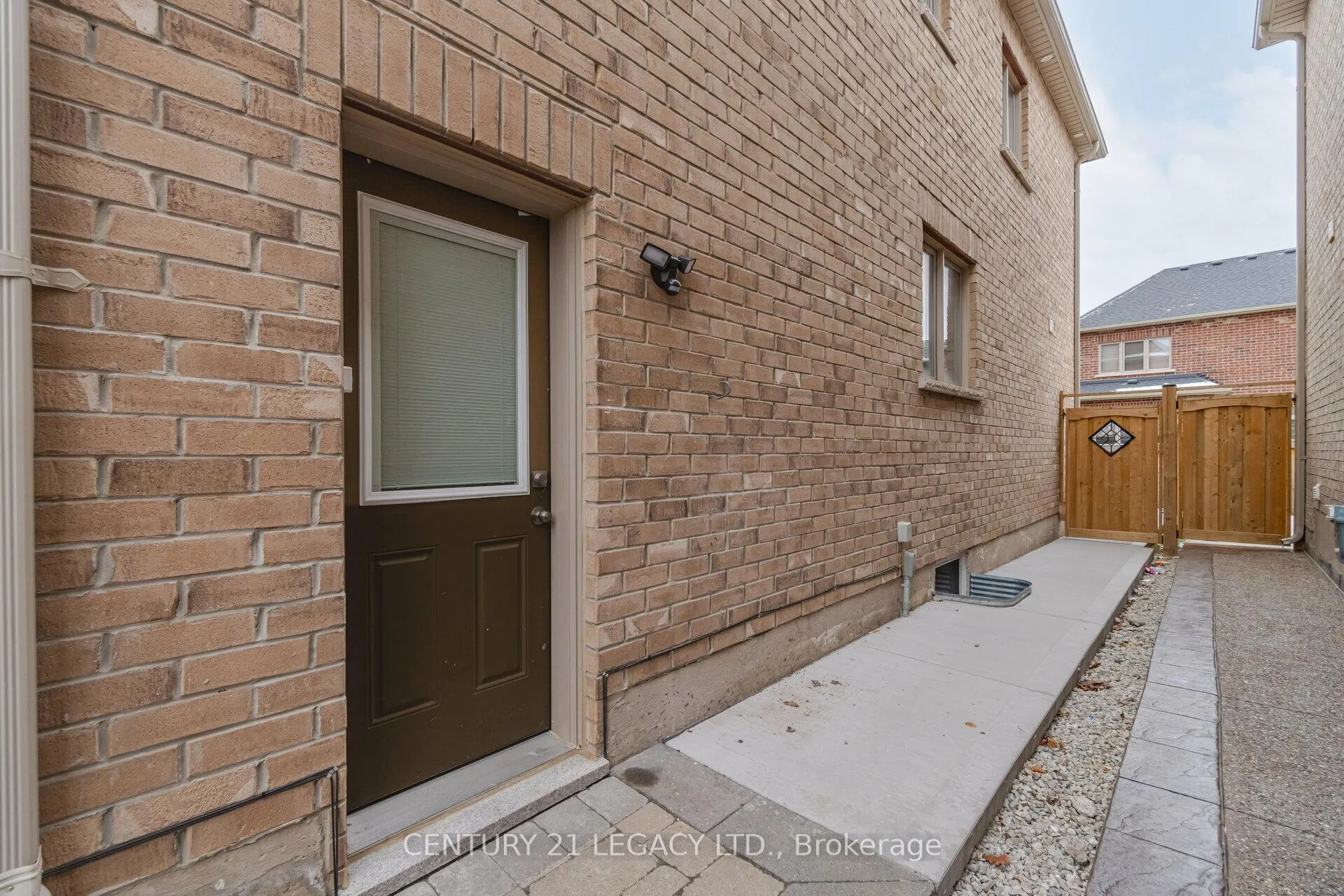 Photo 2 of Unit basement, 40 Monument Trail, Brampton, Northwest Brampton — HOMEH