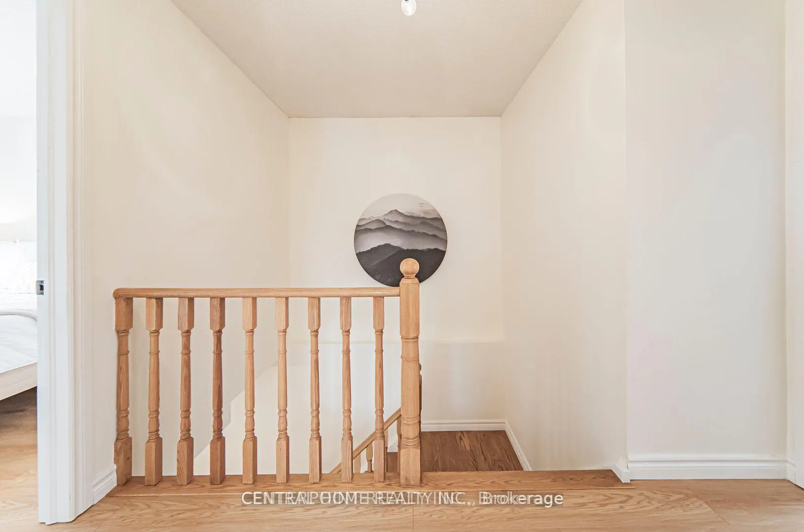 Photo 16 of 84 Raleigh Crescent, Markham, Markville — HOMEH