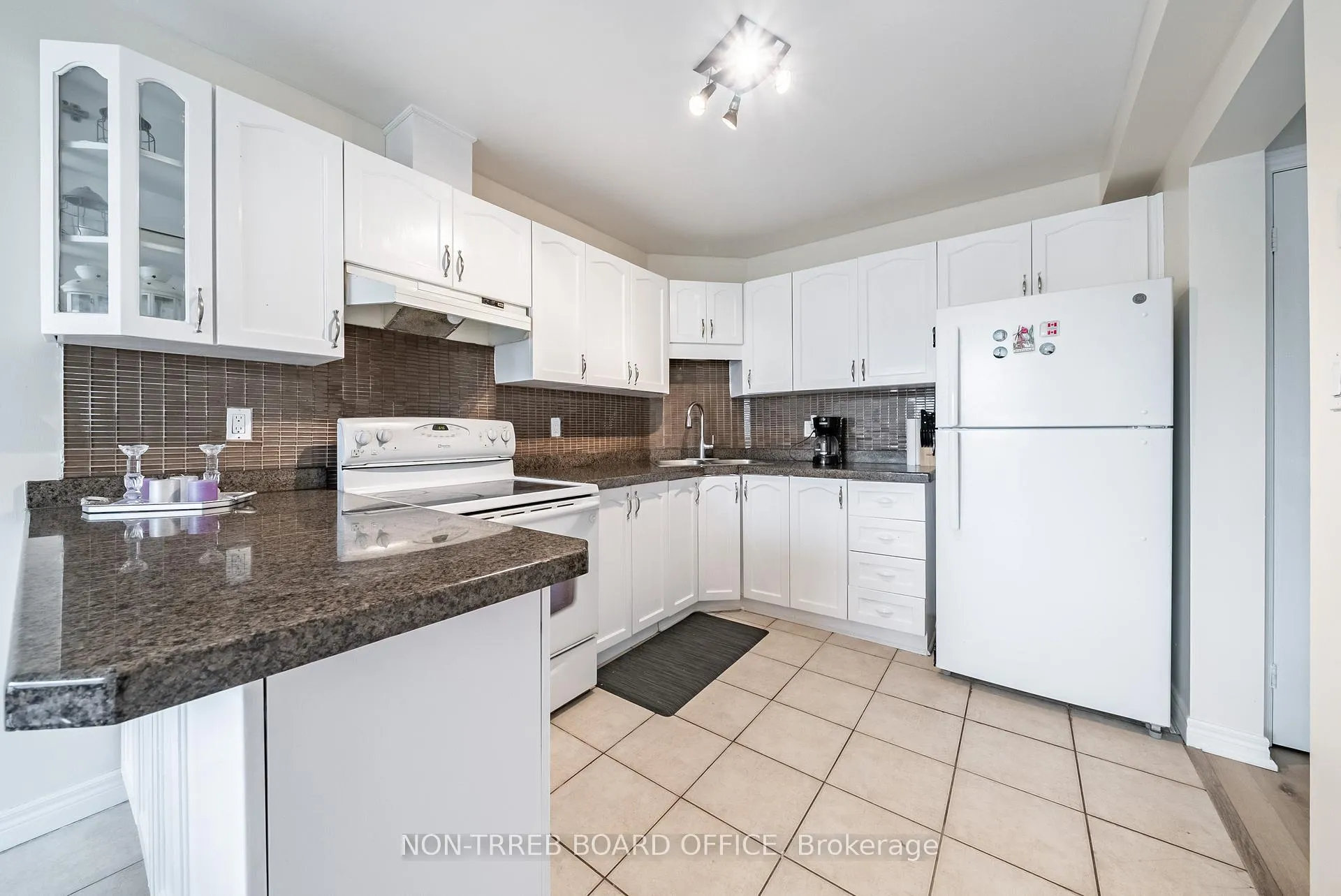 Photo 4 of 1148 Upper Wentworth Street, Hamilton, Crerar — HOMEH