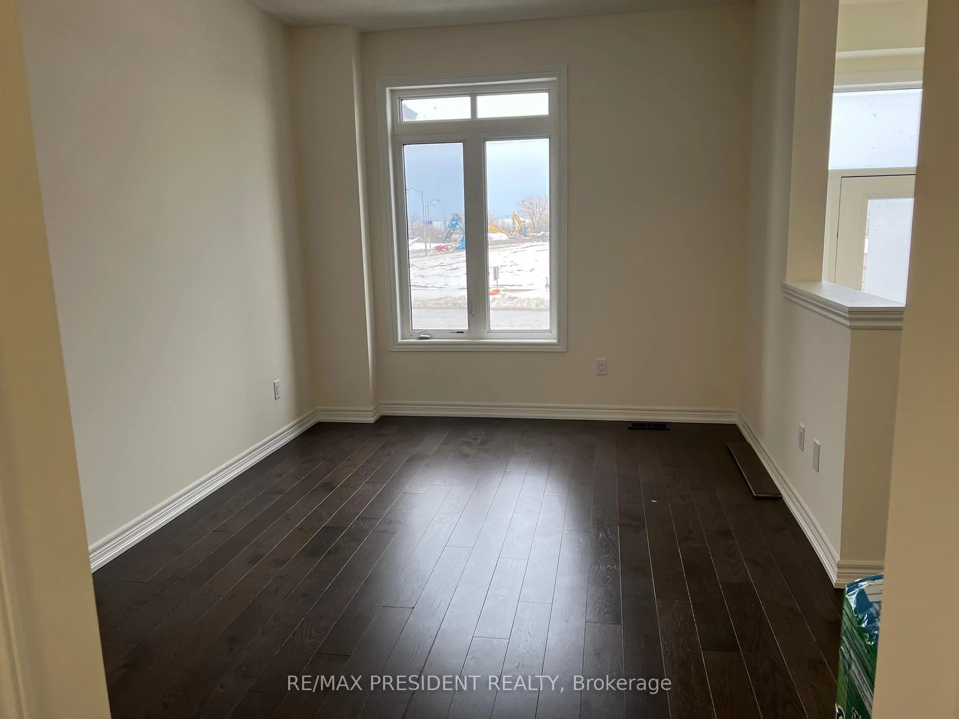 Photo 7 of 24 Skyridge Drive, Brampton, Bram East — HOMEH