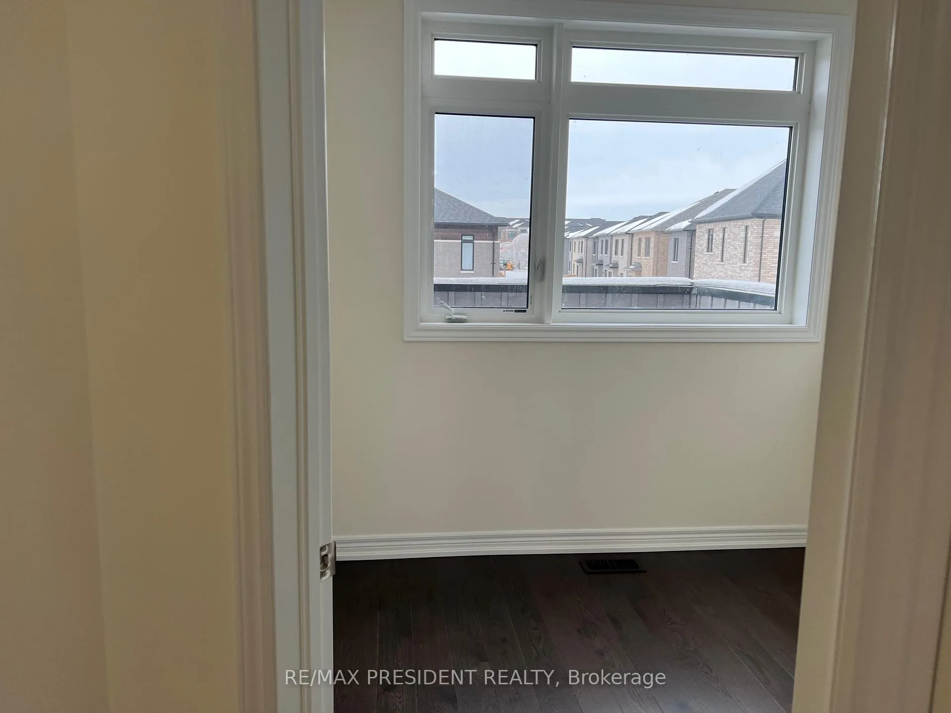 Photo 13 of 24 Skyridge Drive, Brampton, Bram East — HOMEH