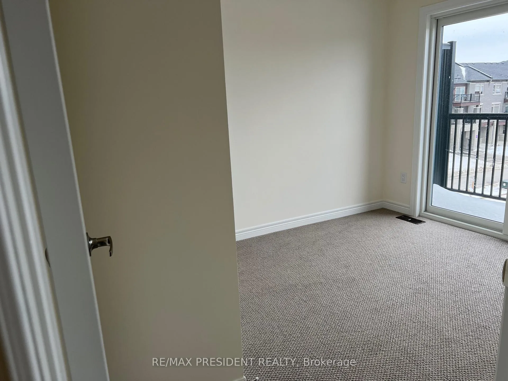 Photo 21 of 24 Skyridge Drive, Brampton, Bram East — HOMEH